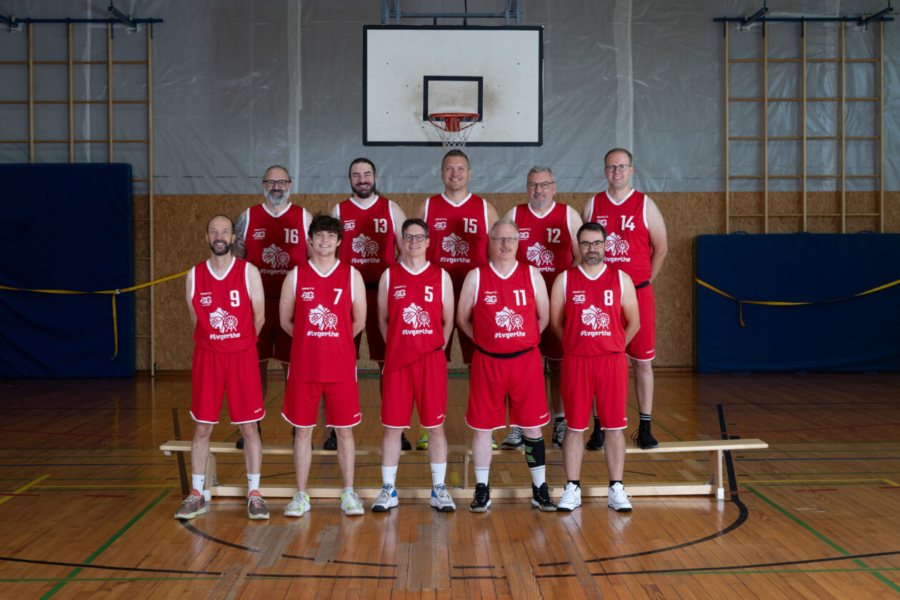 Herren 5: Knappe Kiste im Rosenberg