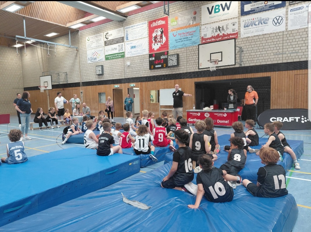 U8: Bochumer Kreis zu Gast im Profina Dome