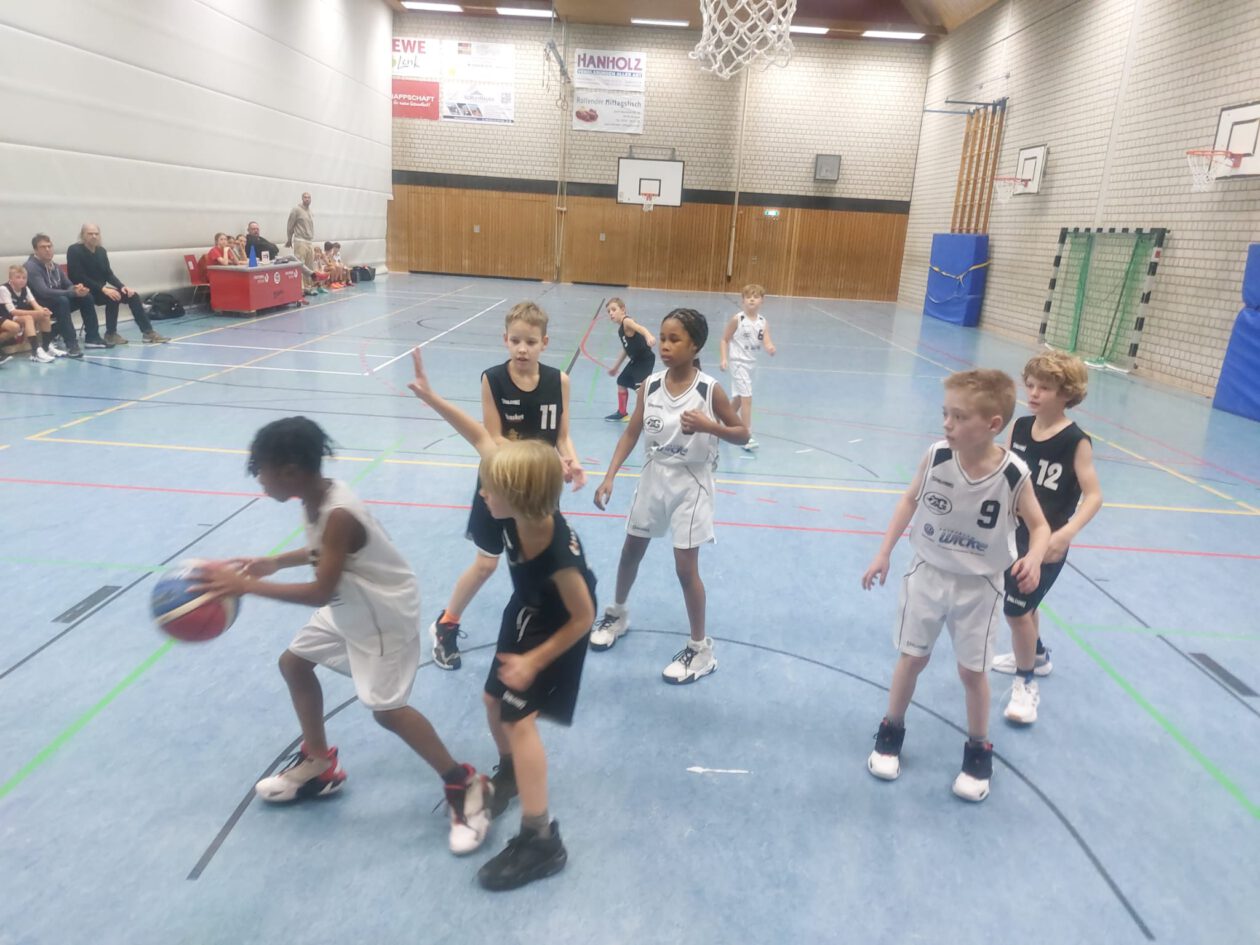 Zum Auftakt gegen Sterkrade 69ers & Citybaskets Recklinghausen