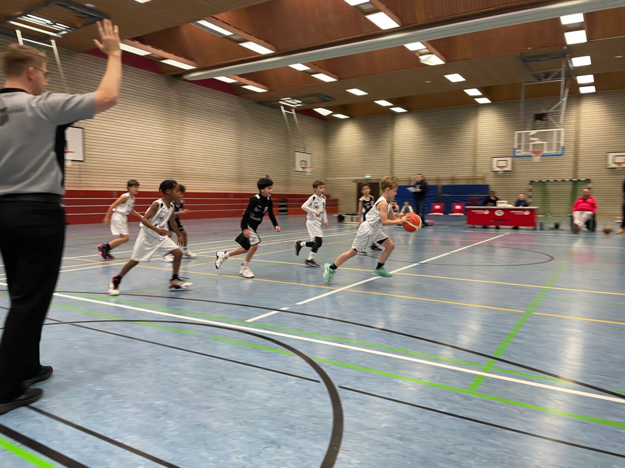 Breiter Kader führt U10-2 zum Sieg