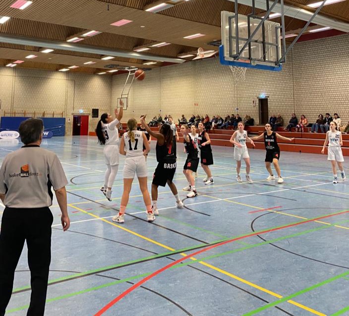 U 18w: Abschluss der Hinrunde mit klarem Sieg gegen Basket Duisburg (88:30)