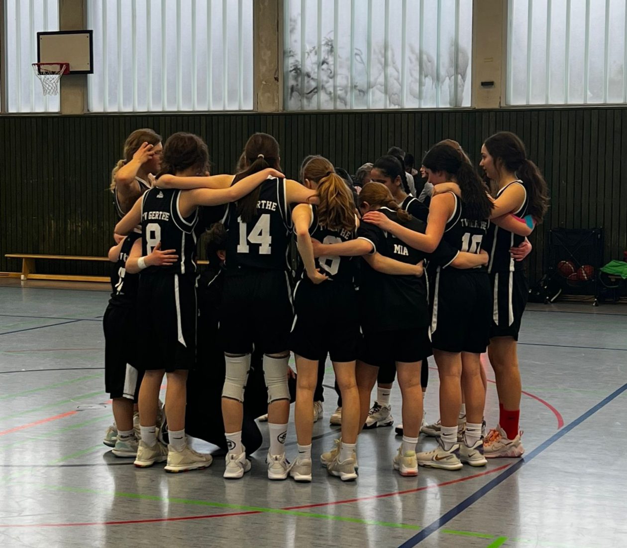 U 18w: Weitere Siege 1, 2 und 3 im Sauseschritt….